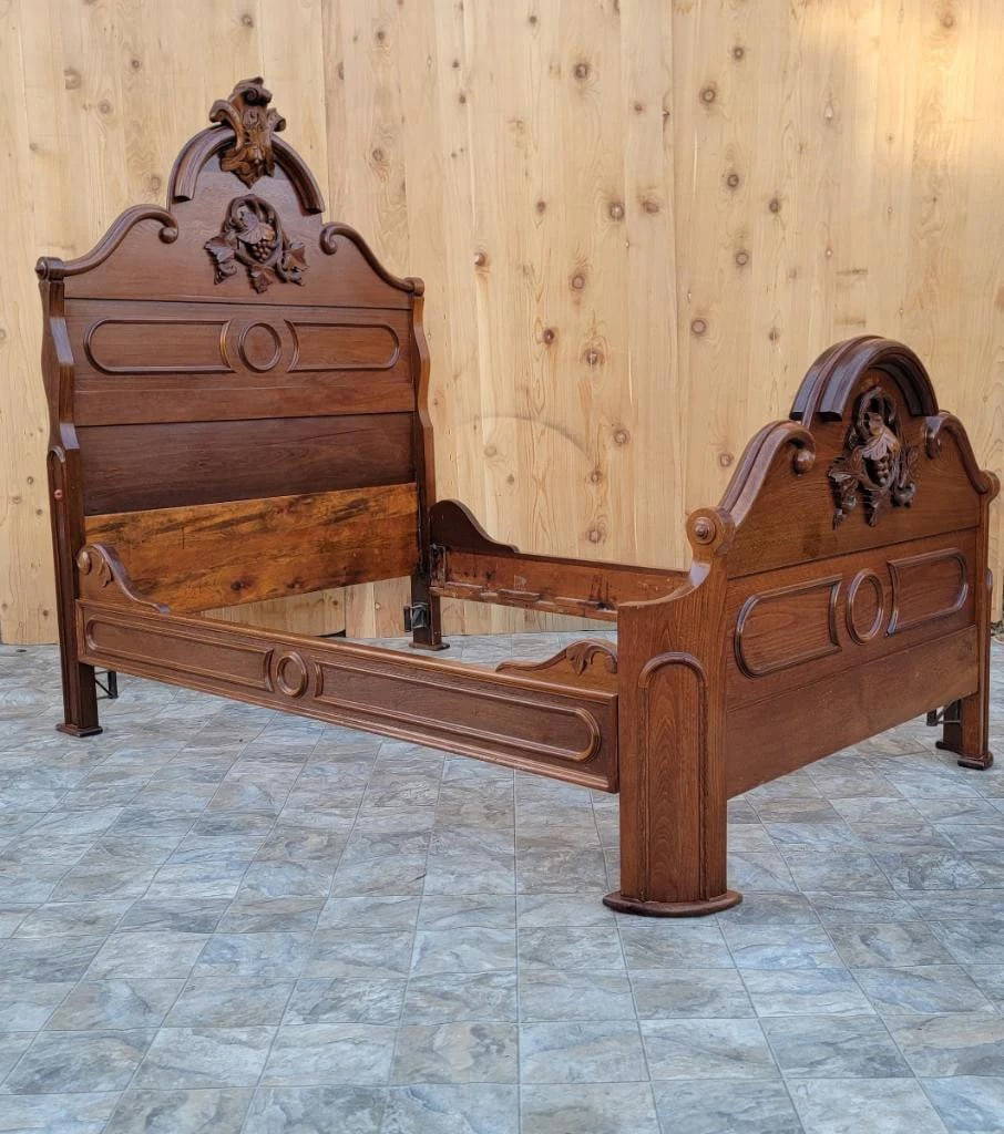 Antique Renaissance Victorian Full Size Bed Auction