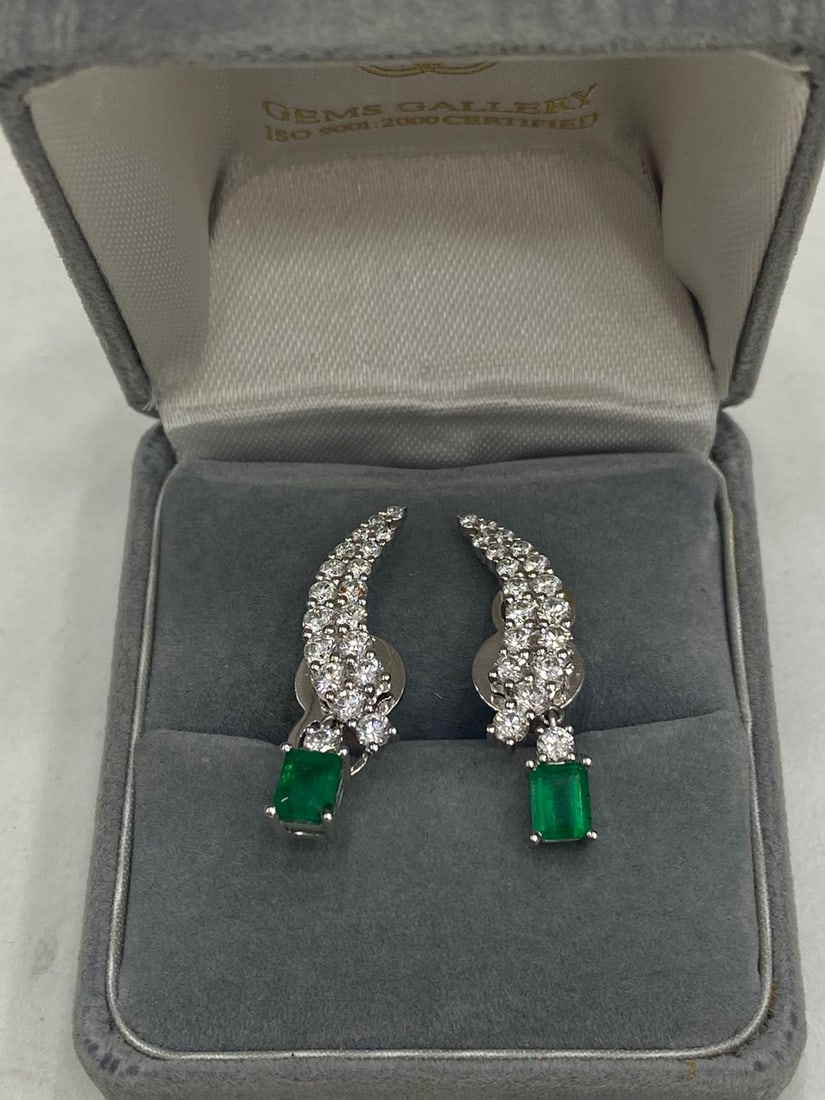 18k Diamond Emerald Earrings (1 of 2)