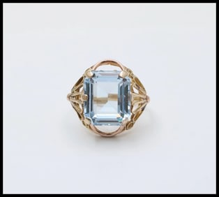 Vintage 18K Yellow & Rose Gold Aquamarine RIng, Statement Ring.