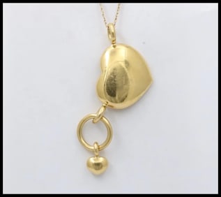 Cool Vintage Hearts 18K Yellow Gold Pendant Charm