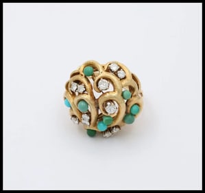 Colorful Vintage 18K Yellow Gold Diamonds Turquoise Cluster Ring