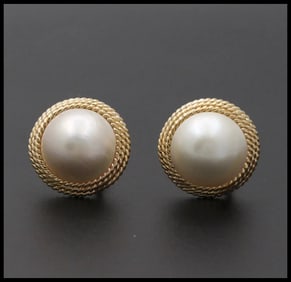 Vintage 14K Yellow Gold Large 16 mm Mabe Pearl Earrings.
