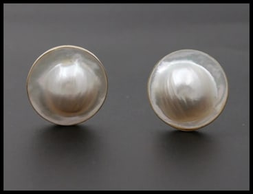 Vintage Mabe Pearl 14K Yellow Gold Earrings