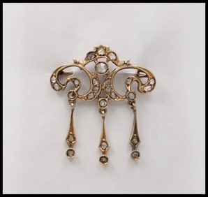 Elegant Victorian Rose Cut Diamonds 14K Yellow Gold Brooch Pendant