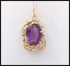 Beautiful Vintage Amethyst Diamonds 18K Yellow Gold Vines Pendant