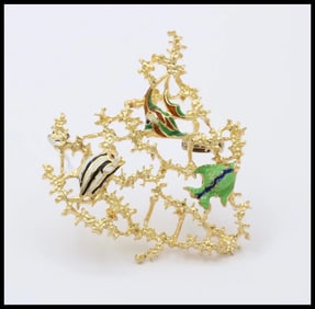 Vintage 18K Yellow Gold Enamel FIsh Brooch Pin Ocean Lover