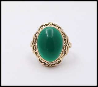 Vintage Polish Green Chalcedony Cocktail 14K Yellow Gold Ring