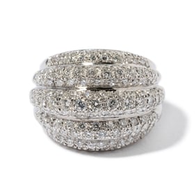 18K WHITE GOLD ITALIAN DIAMOND RING