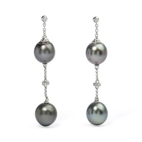 18K WHITE GOLD ITALIAN PEARL & DIAMOND EARRINGS