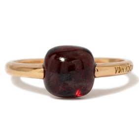 18K YELLOW GOLD GARNET RING