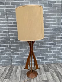 Mid Century Modern Table Lamp with Shade