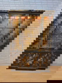 Vintage Asian Chinoiserie Drexel Hand Painted Breakfront Display China Cabinet