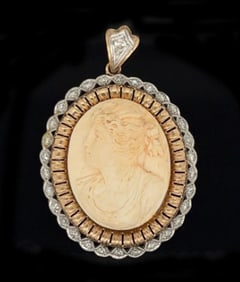 Platinum 18k Cameo Diamond. Pendant