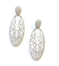 18K WHITE GOLD SALAVETTI DIAMOND EARRINGS, 16.50 dwt., 5.09ct.TW ROUND WHITE Diamonds Size2.50
