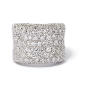 18K WHITE GOLD ITALIAN DIAMOND RING, 13.30 dwt., 5.00ct.TW ROUND WHITE Diamonds Size6.75