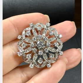 Art Deco 18K White Gold Diamond Brooch
