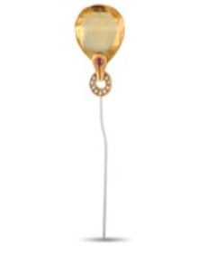 This Alfieri & St. John ring is a veritable work of art. On this breathtaking accessory, detailed