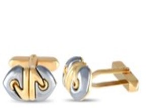 Take your man's style game up a notch with this pair of yellow gold cufflinks embellished with a