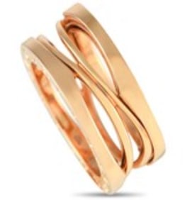 An intricate 18K Rose Gold setting makes this Bvlgari B.zero1 ring endlessly impressive. Cut-out