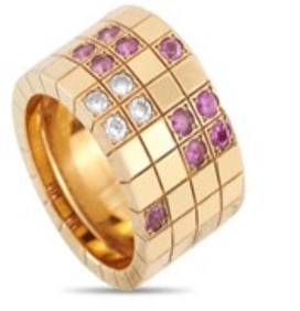 A series of perfect squares make this Cartier Lanieres ring simply unforgettable. Inset Diamonds and