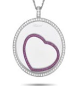 This Chopard Happy Diamonds necklace is designed to continually make a statement. Suspended from a