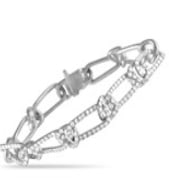 This 18K Yellow Gold bangle bracelet will never go out of style. Elegant and understated, this