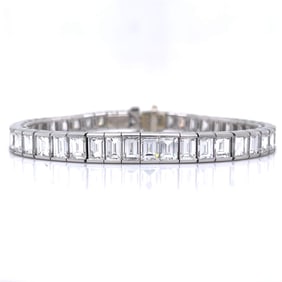 DAVID WEBB Platinum 26.23 Ct. Graduated Diamond Tennis Bracelet