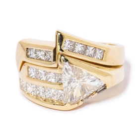 18K YELLOW GOLD  DIAMOND RING