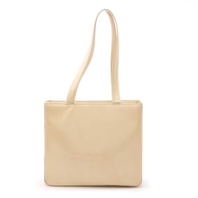 CHANEL Tote bag Shoulder Patent leather Beige