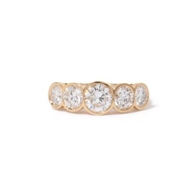 18K  DIAMOND RING