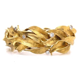 E. PEARL 18K Yellow Gold Diamond Bangle Bracelet