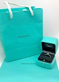 Tiffany & Co Plat 0.19ct Triple EX Sq Diamond Solit Ring Sz 6 ¼ Box Certificate