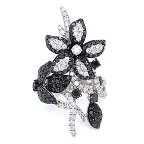 18K White Gold Black Diamond Ring