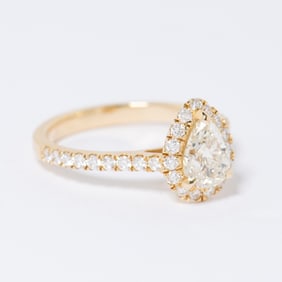 18K  DIAMOND RING