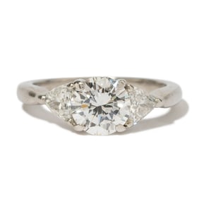 PLATINUM  DIAMOND RING