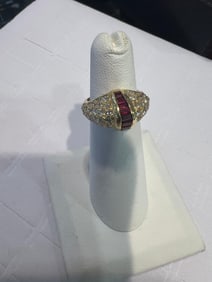 18k Ruby ring
