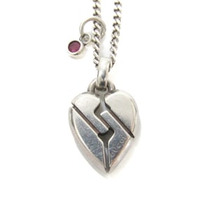 Gucci Knot 313463 Silver 925 Men,Women Casual Pendant Necklace (Silver)