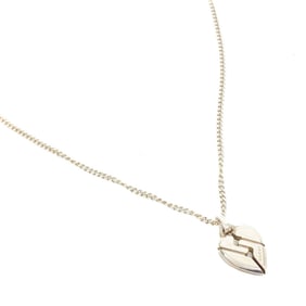 Gucci Knot 313463 Silver 925 Men,Women Casual Pendant Necklace (Silver)