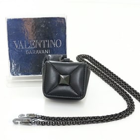Valentino VALENTINO Airpods case lambskin black unused