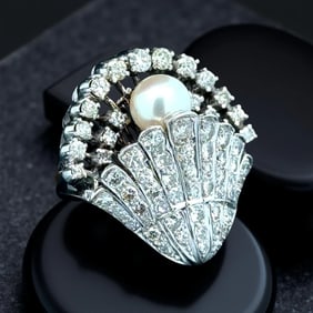 Oyster Cultured Pearl And Diamond Platinum Ring