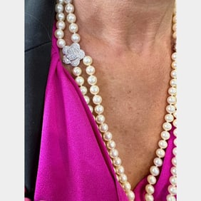 18K White Gold Cultured Pearl Necklace