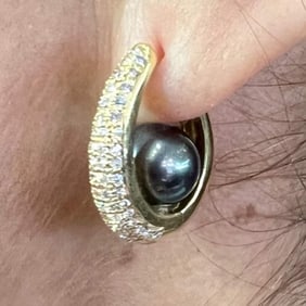 18K Yellow Gold South Sea Pearl & Diamond Earrings