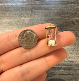 Vintage 14K Gold Hourglass Charm