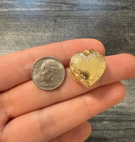 Vintage 14K Gold Puffy Heart Locket