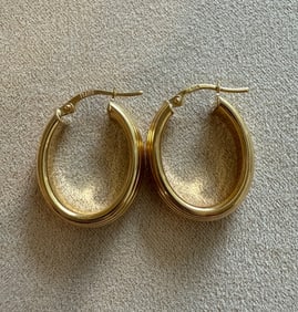 Vintage 18K Gold Ribbed Oval Hoops, 1†Long