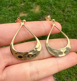 Large Vintage 14K Gold Pear Shaped Hammered Dangle Earrings