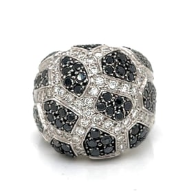 18K White Gold Black & White Diamond Ring