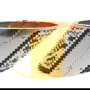 Unused Hermes GM enamel bangle bracelet Charnier gold 1874HERMES: Category: Size Width: 3.5cm / 1.37'' Length: 17cm / 6.69'' Category: Design Type: Bangle Color: Gold Gender: Women Material: Enamel, Metal Category: General Brand: Hermes Country of Origin: France Sec