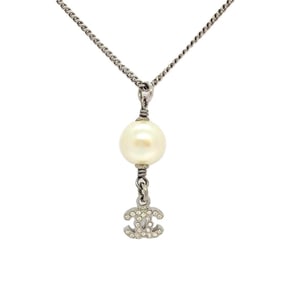 CHANEL Coco Mark Rhinestone Necklace Fake Pearl 1P 07 A