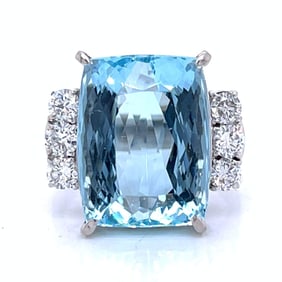 Platinum 13.90 Ct. Aquamarine & Diamond Ring